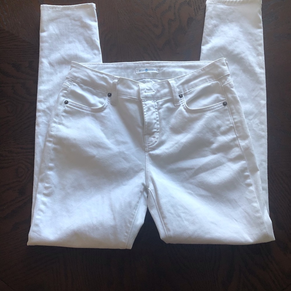Jeans - Picture 2 of 3
